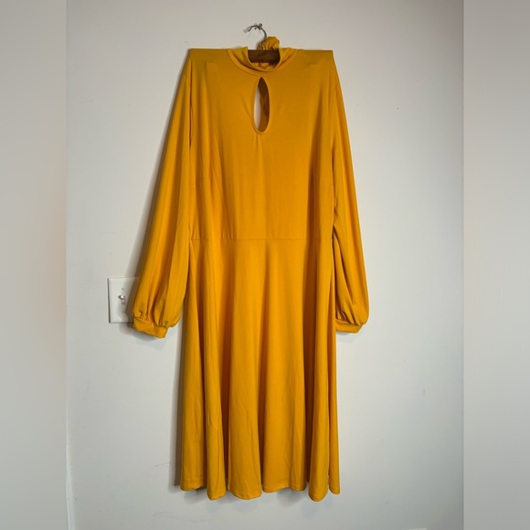 Plus size NWT Eloquii dress in yellow color long sleeve size 18 - Picture 2 of 8